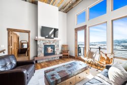 R 102 | Luxury Townhome with Stunning Ogden Valley Views